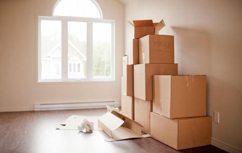 Shoreditch local removal van service for flats, studios, and businesses