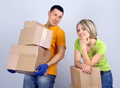 Packing and loading support for home moves in East London
